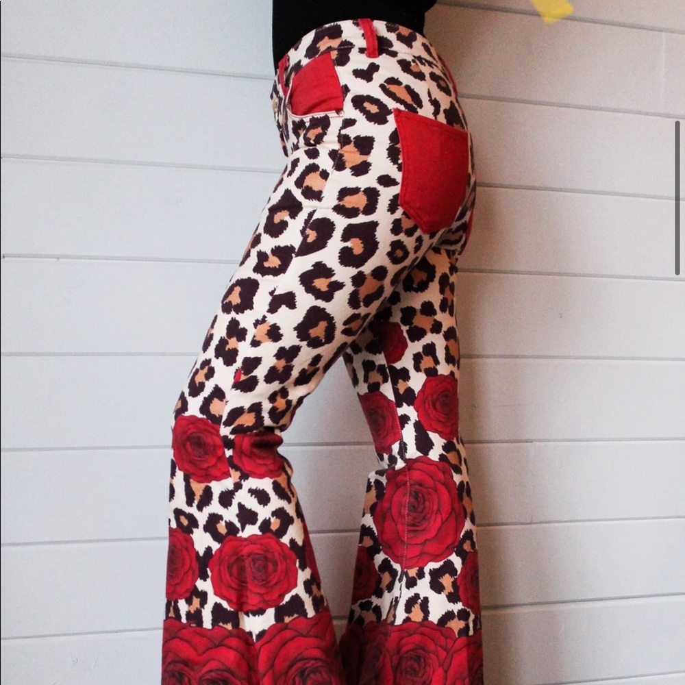🌹 Leopard Rose Super Flares Ranch Dress’n SZ 24🌹